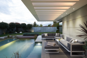 exclusive-outdoor-furniture