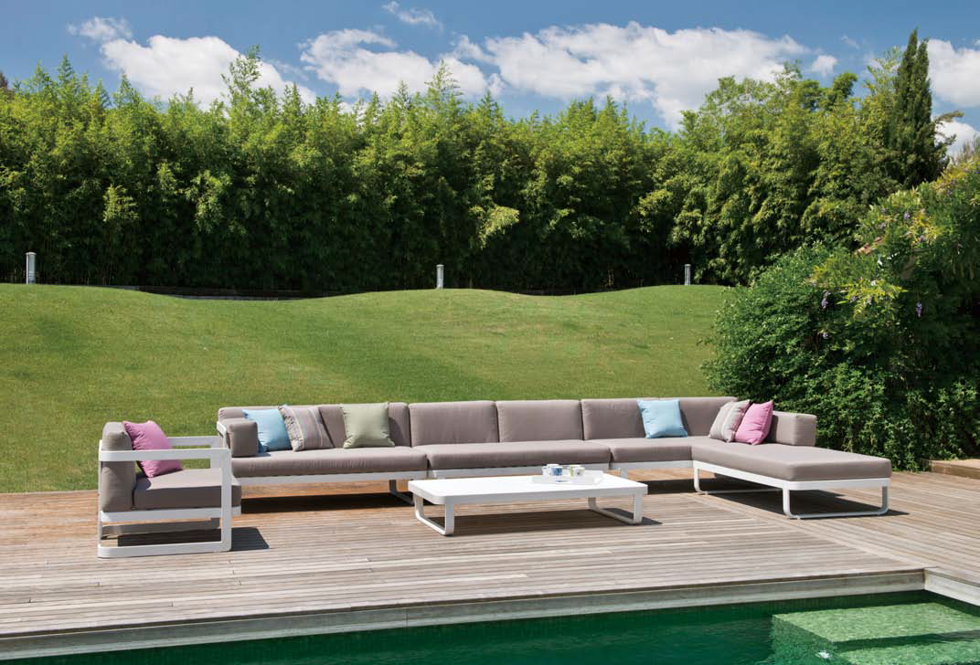 Lees meer over het artikel Tuinmeubelen design