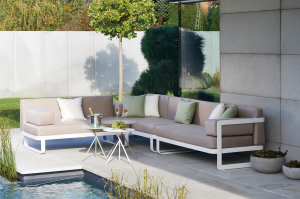 Lees meer over het artikel Tuinmeubelen sales