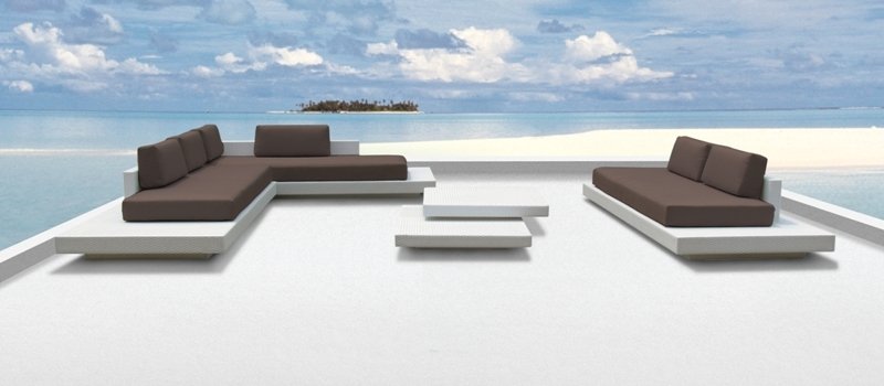 Lees meer over het artikel Luxe tuinmeubelen