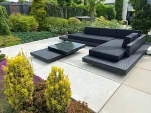 Lees meer over het artikel luxe tuinmeubelen kopen