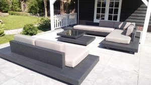 Zwarte luxe tuinmeubelen